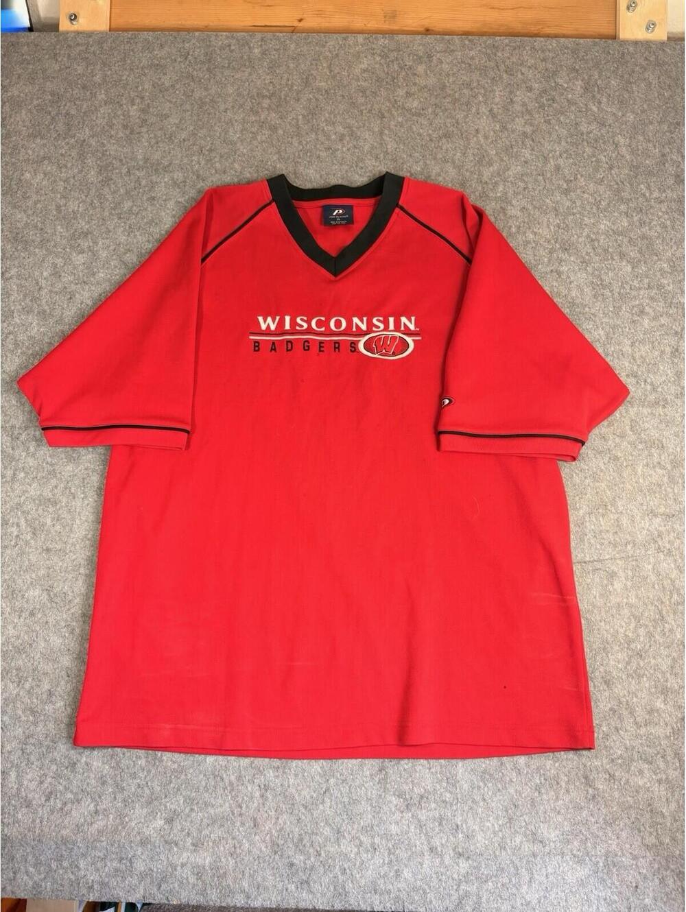 Vintage Wisconsin Badgers Shirt Adult XL Red Black Jersey NCAA Made In USA 90s